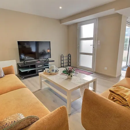 Ty Beg Hastel Holiday home