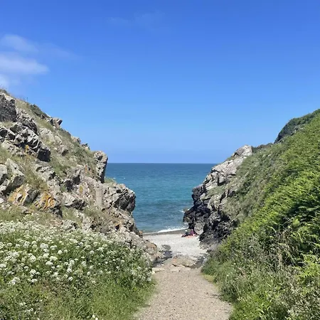 Ty Beg Hastel Holiday home